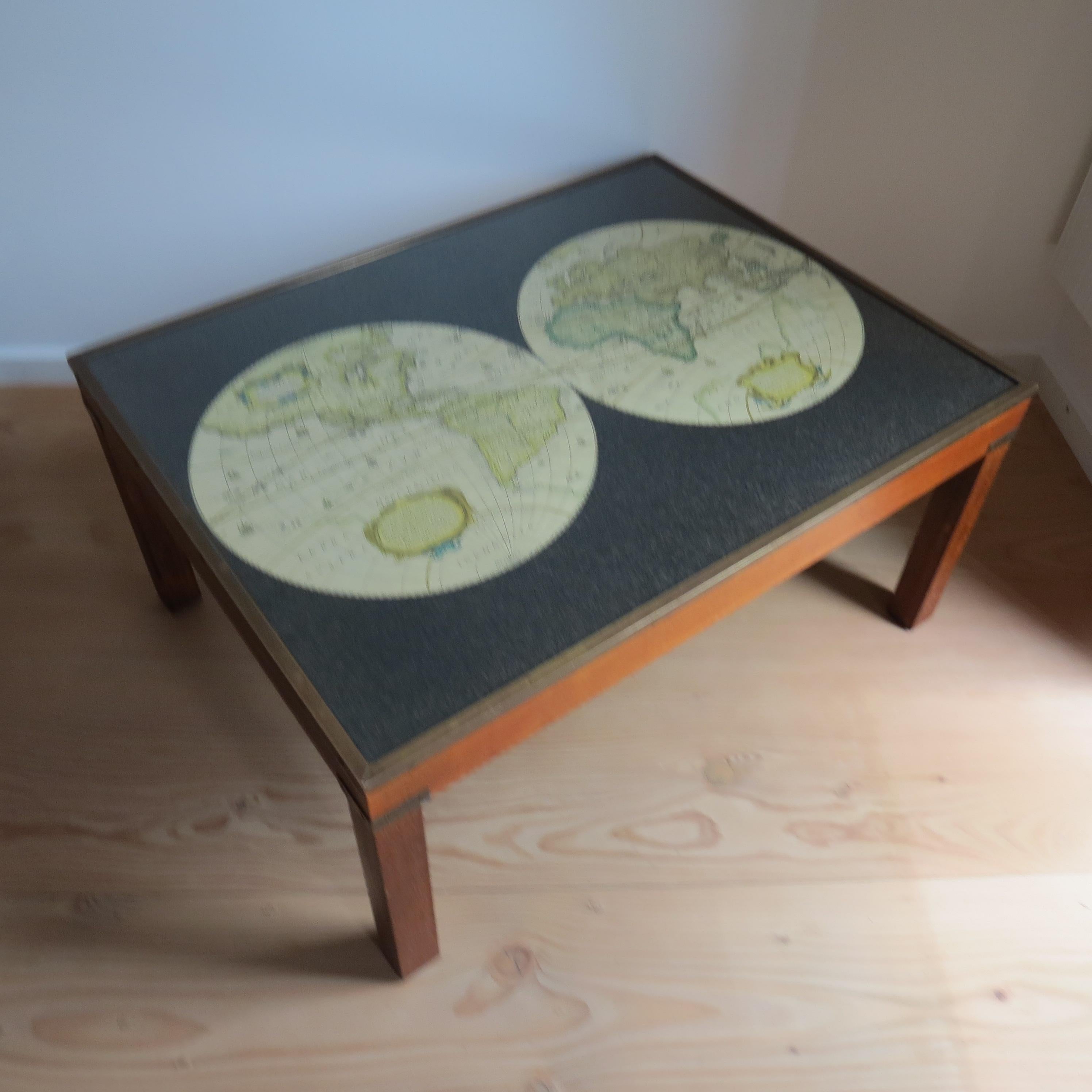 1970s Maison Jansen Campaign Style Coffee Table World Atlas Map In Good Condition For Sale In Stow on the Wold, GB