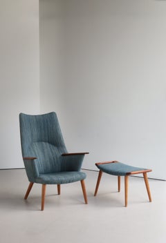 Hans J. Wegner “Mama Bear” Oak & Teakwood Lounge Set by AP-Stolen, 1950s