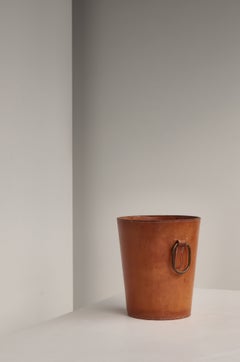Carl Auböck 1950s Paper Basket in Patinated Saddle Leather and Brass