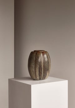 Vase monumental et unique en grès de style Art déco, signé Arne Bang, années 1930