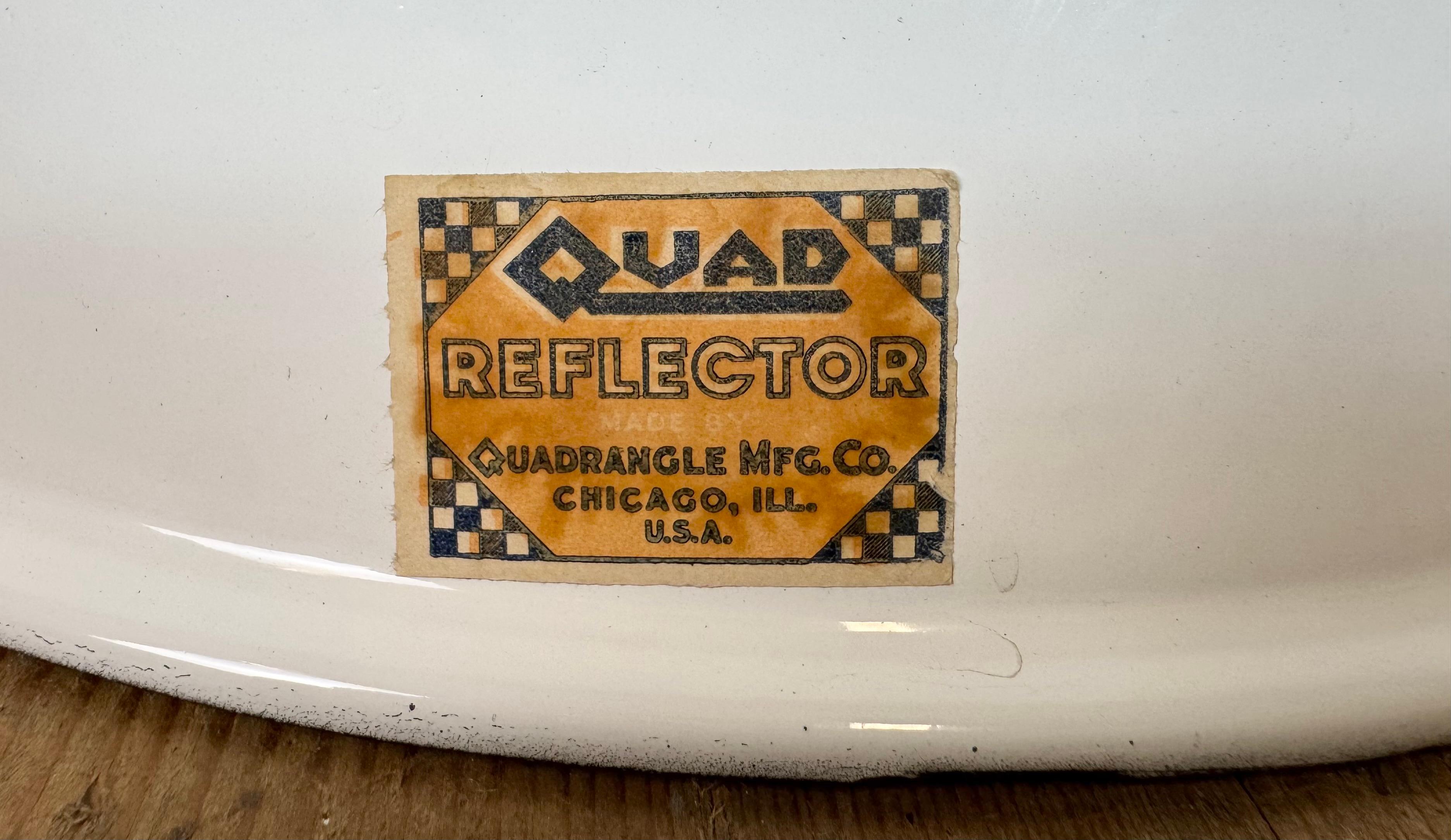 Industrielle Fabrik-Hängeleuchte aus weißer Emaille von Quadrangle Mfg. Co. 1960er Jahre im Angebot 7