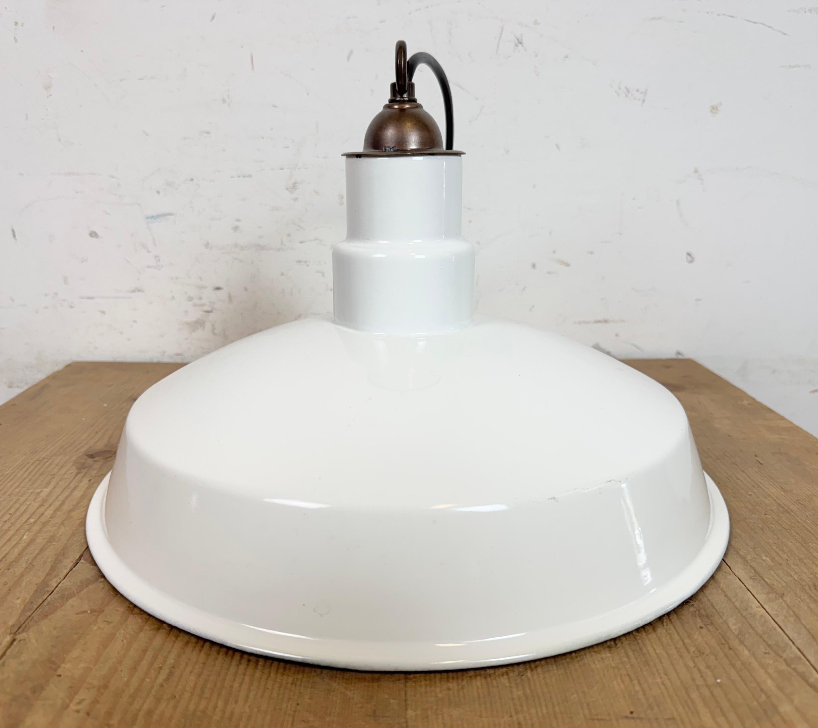 Industrielle Fabrik-Hängeleuchte aus weißer Emaille von Quadrangle Mfg. Co. 1960er Jahre im Angebot 10