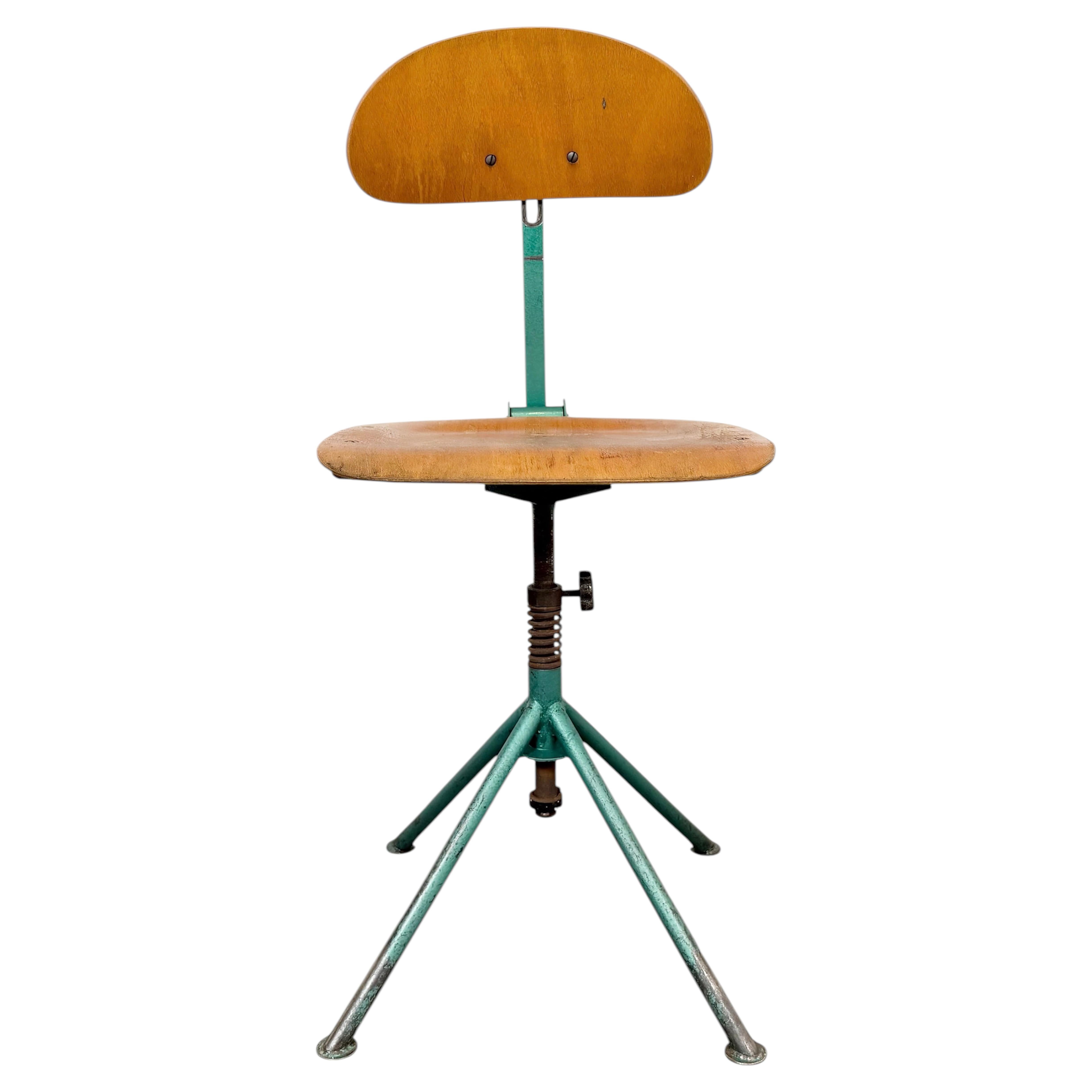 Sedia da officina industriale Greene & Greene scuro, anni '50