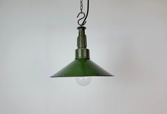 Lámpara colgante militar industrial de esmalte verde con parte superior de aluminio fundido, años 60