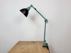 Lampada da scrivania industriale verde di Curt Fischer per Midgard, anni '50