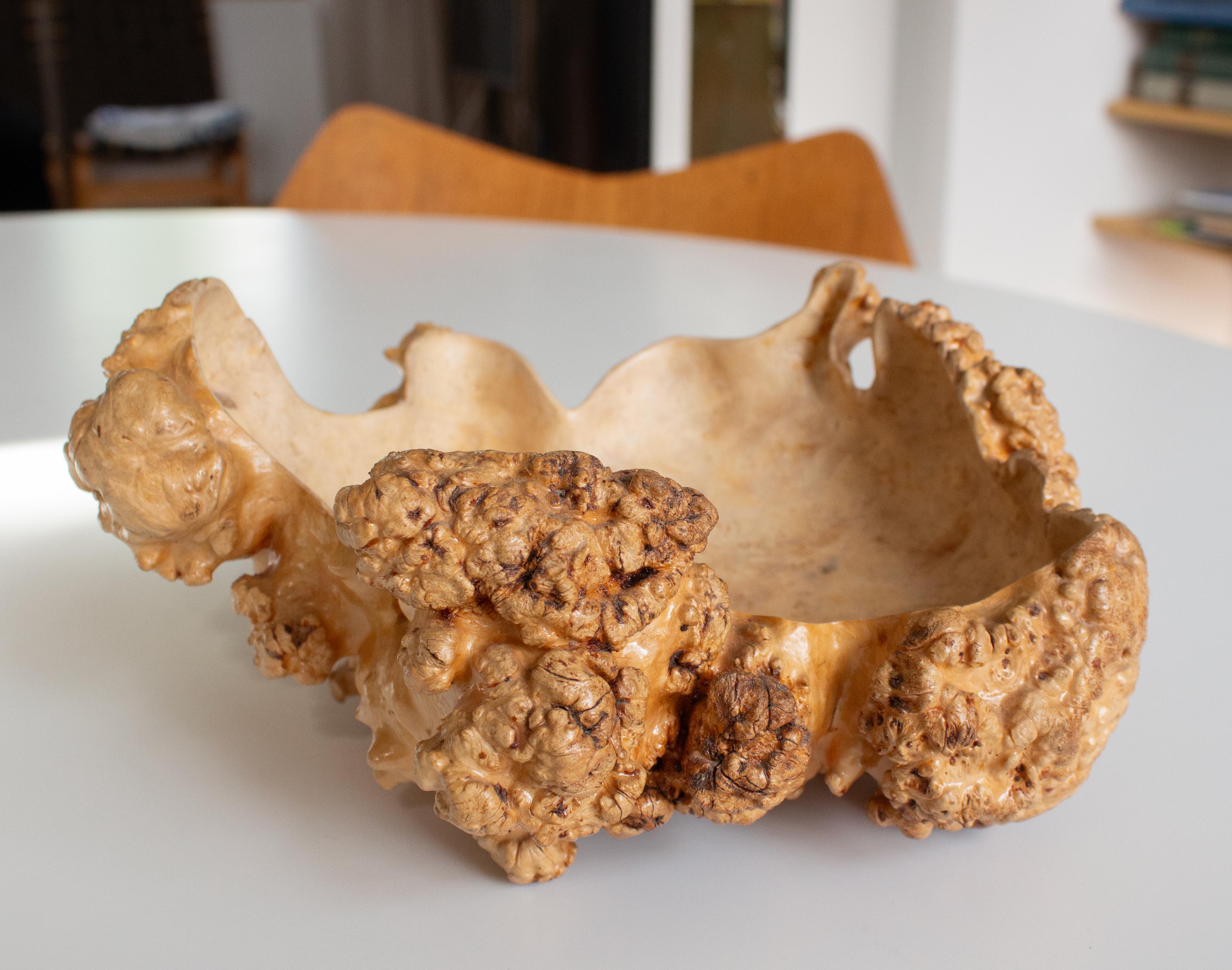 Handmade Swedish Birch Burl Bowl, Scandinavian Modern For Sale 4