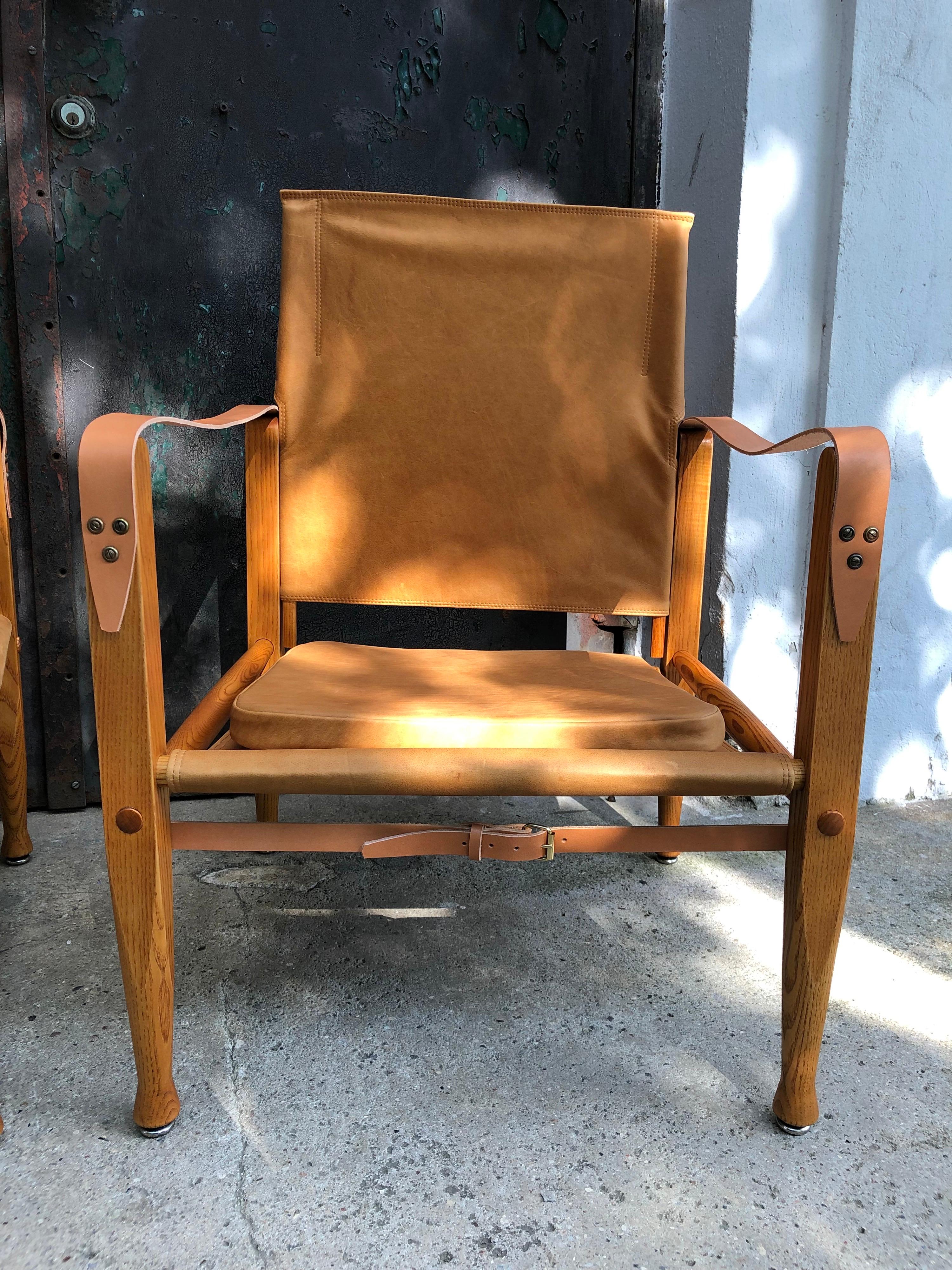 Pair of Vintage Refurbished Kaare Klint Safari Lounge Chairs 7