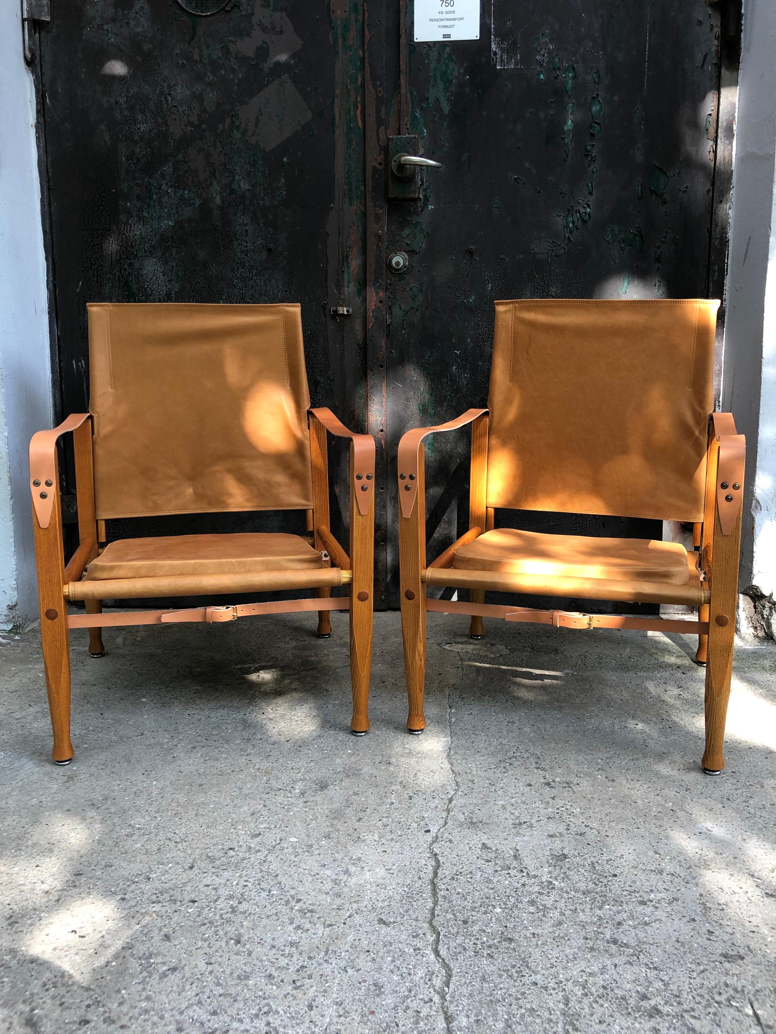 Pair of Vintage Refurbished Kaare Klint Safari Lounge Chairs 9