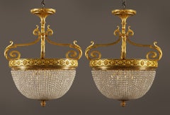 Bagues, Coppia di lampadari a cesto in bronzo dorato, Francia, 1880 circa