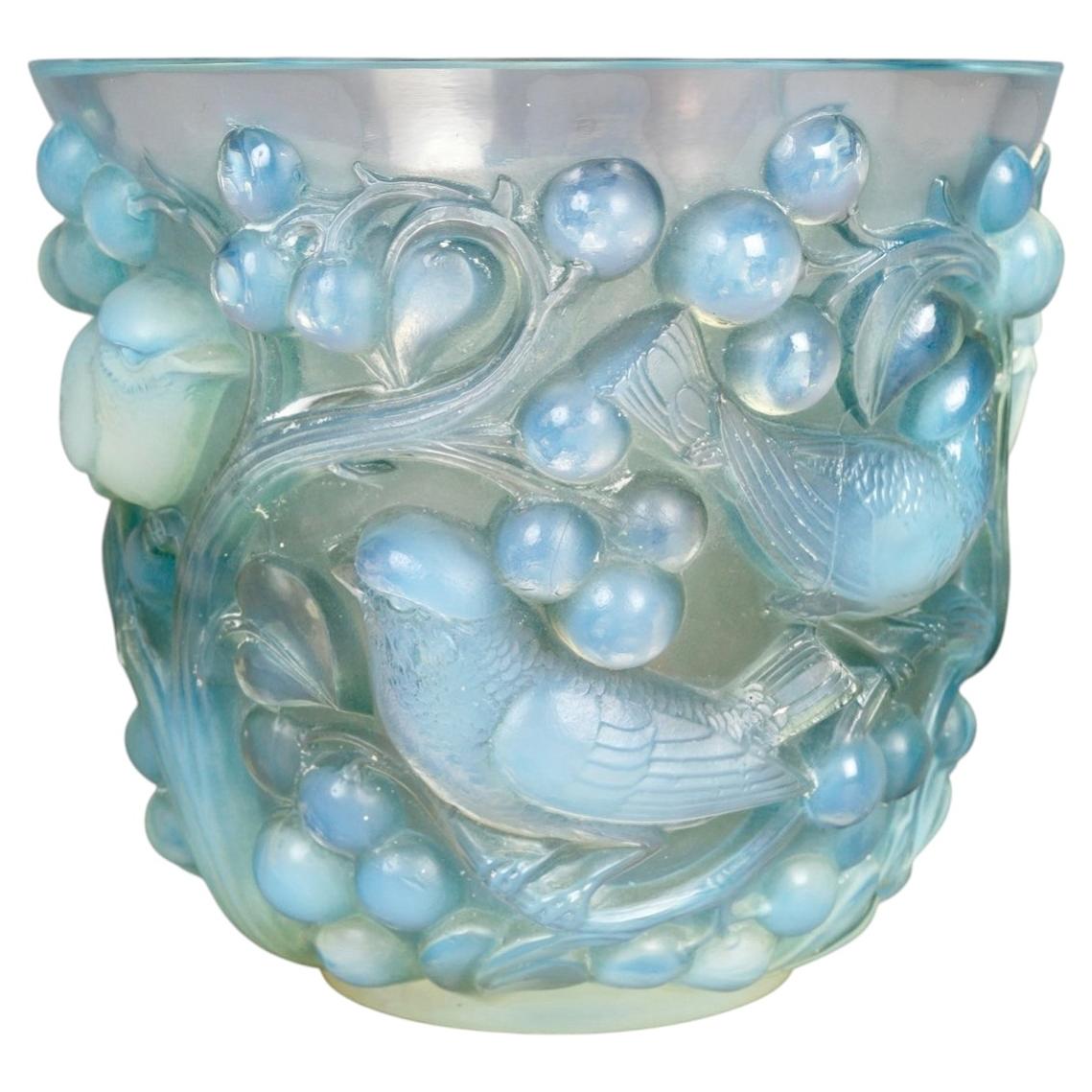 1927 René Lalique Vase Avallon Opalescent Glass with Blue Patina Sparrows Birds For Sale