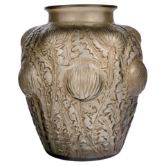 1926 René Lalique – Vase aus rauchgrauem Topasglas mit Sepia-Patina