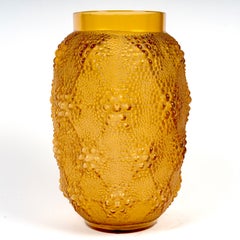 1932 René Lalique - Art Deco Vase Davos Alexandrite Yellow Amber Glass