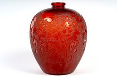 1920 René Lalique - Vase Acanthes Cased Red Glass