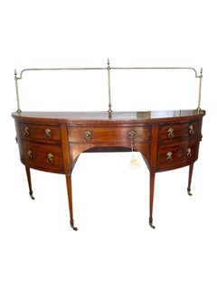 Credenza Demi-Lune in mogano del XVIII secolo, circa 1790.