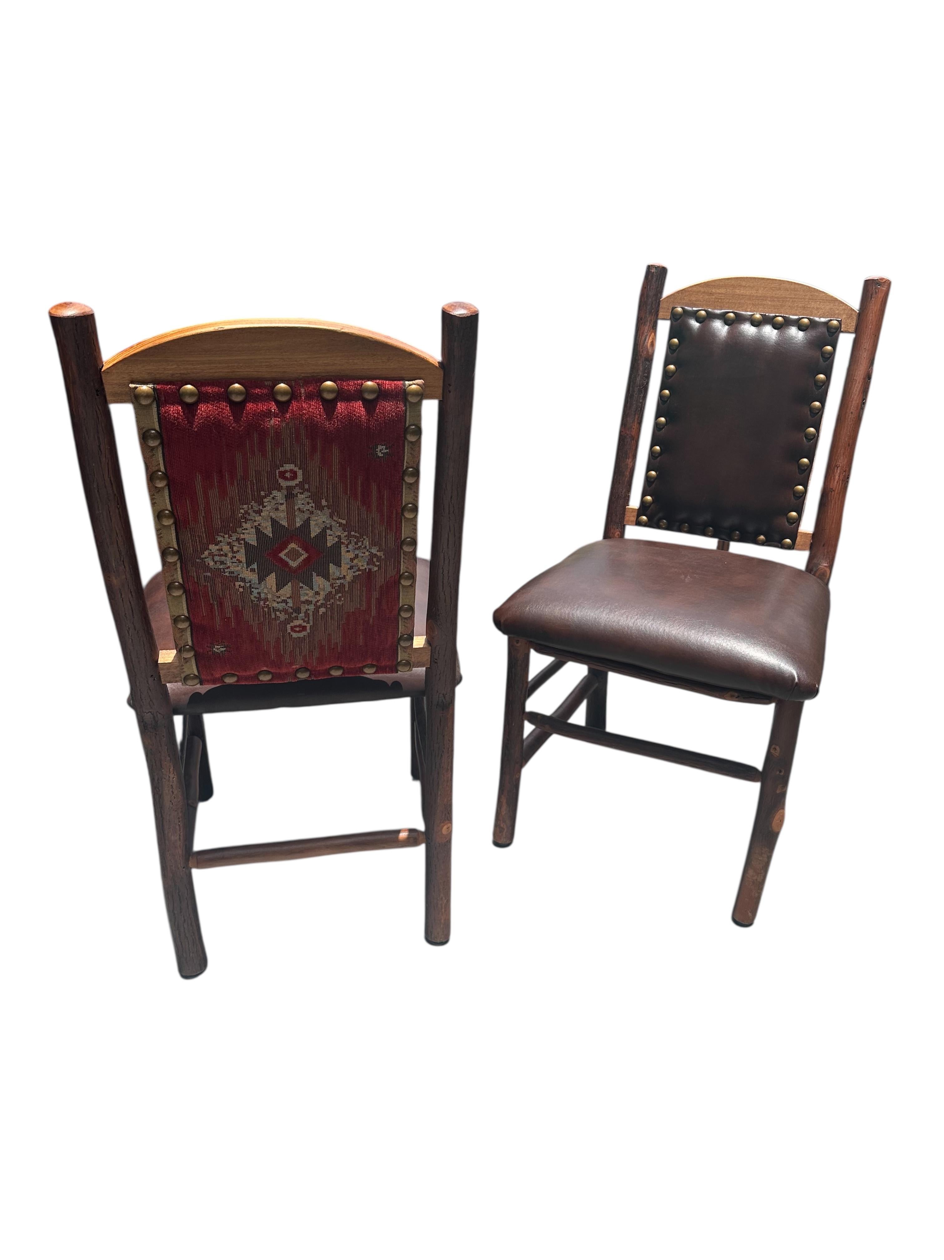 Old Hickory Pagosa Side Chairs, Braunes Leder, Navajo Polsterung. im Angebot 2