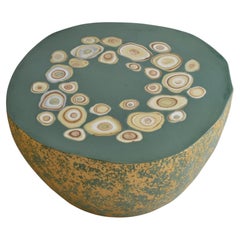 Mesa de centro moderna con incrustaciones de oro verde hecha a mano en Italia por Cupioli