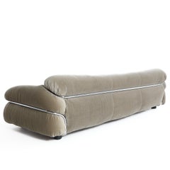 Canapé trois places « Sesann » de Gianfranco Frattini pour Cassina, Italie, années 1970