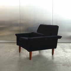Mid-Century Modern Lounge Chair – Early 1960s (Black)