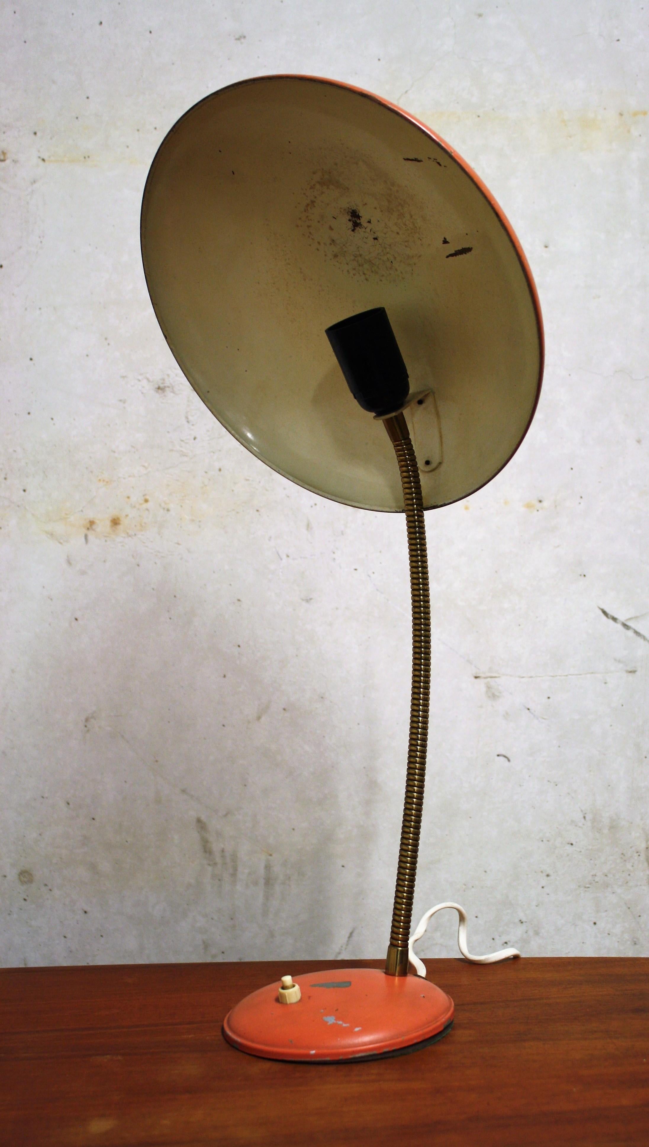 Orange Midcentury Table Lamp by Philips, 1960s im Zustand „Gut“ in HEVERLEE, BE