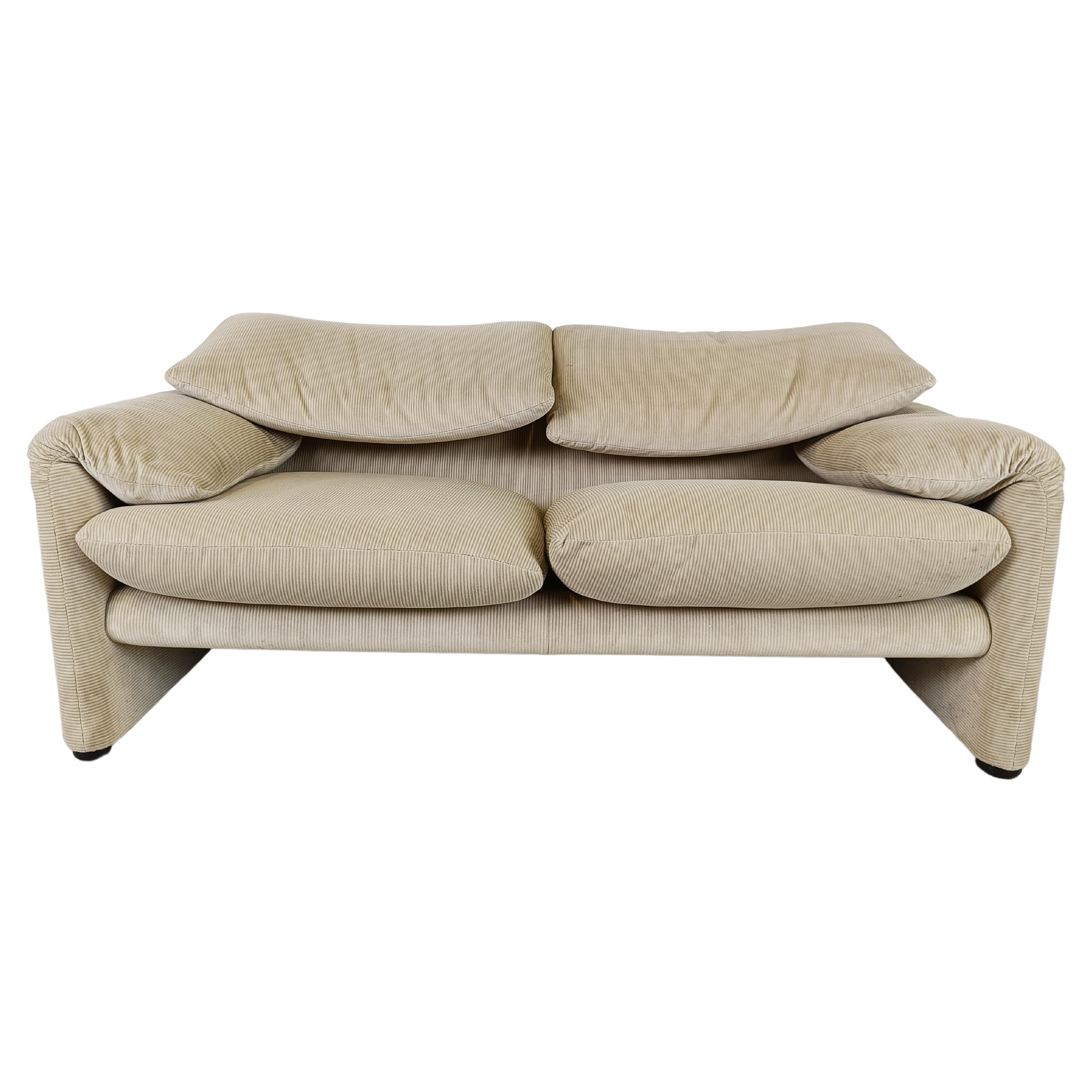 Maralunga Sofa by Vico Magistretti for Cassina