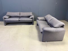 Ein Paar Maralunga-Sofas von Vico Magistretti für Cassina, 1990er Jahre