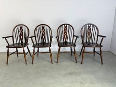 Beautiful english windsor style dining chairs, set of 4