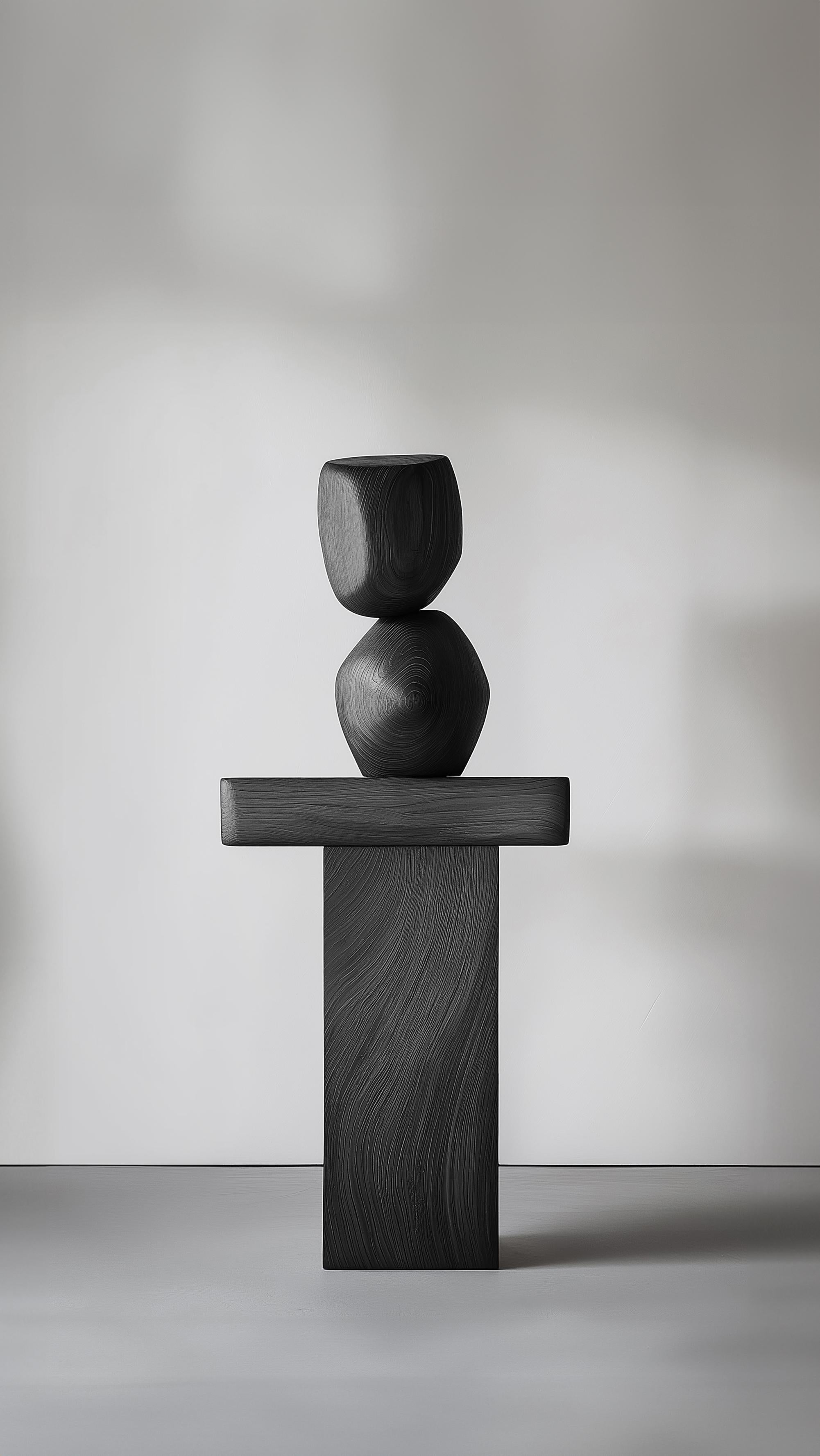 Fait main Artisanat d'art Lull No102 - Sculpture totem en bois par Joel Escalona en vente