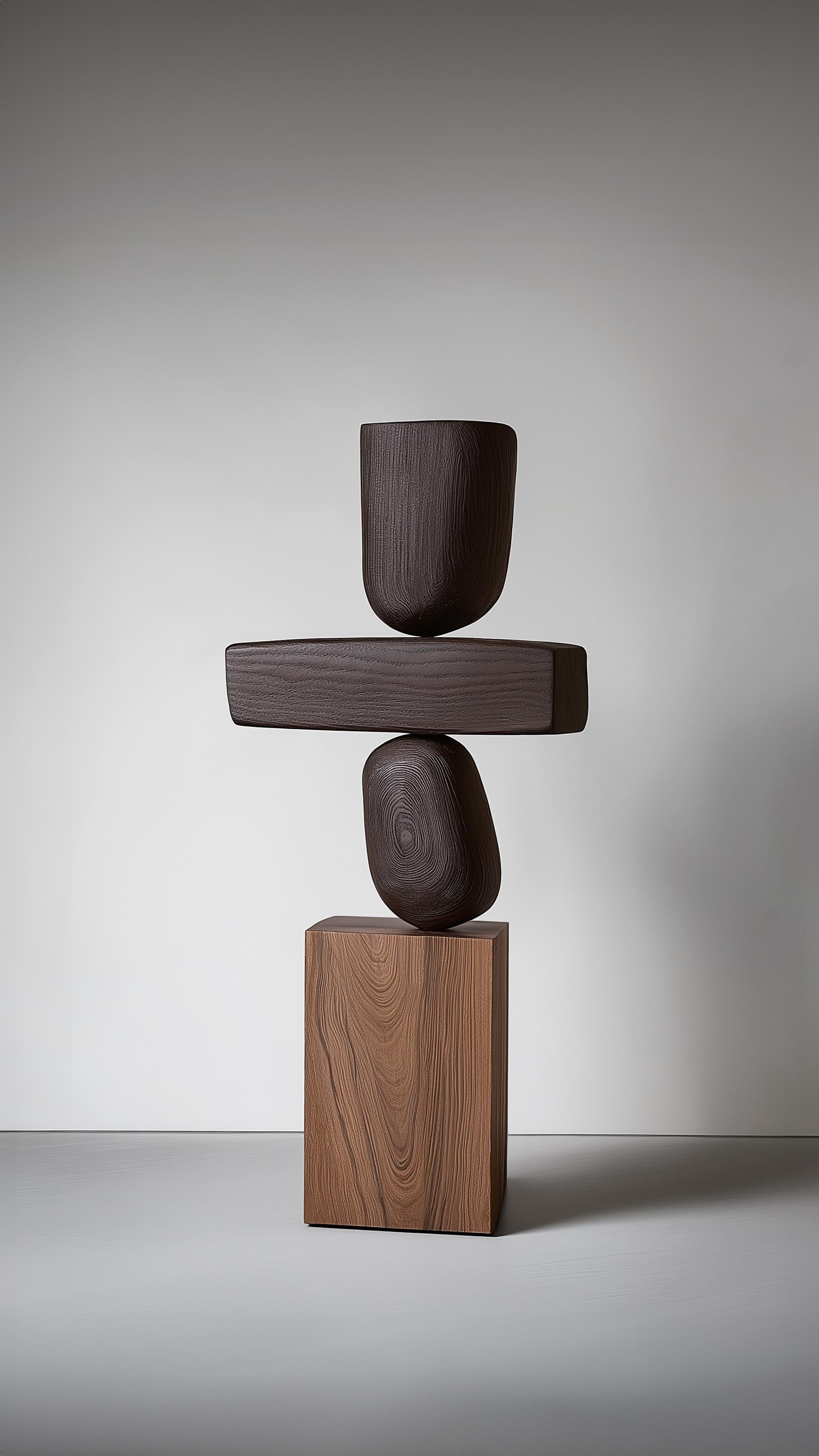 Mexicain Lull No118 Totem en bois fabriqué à la main pour les A Space Contemporary - Design/One en vente