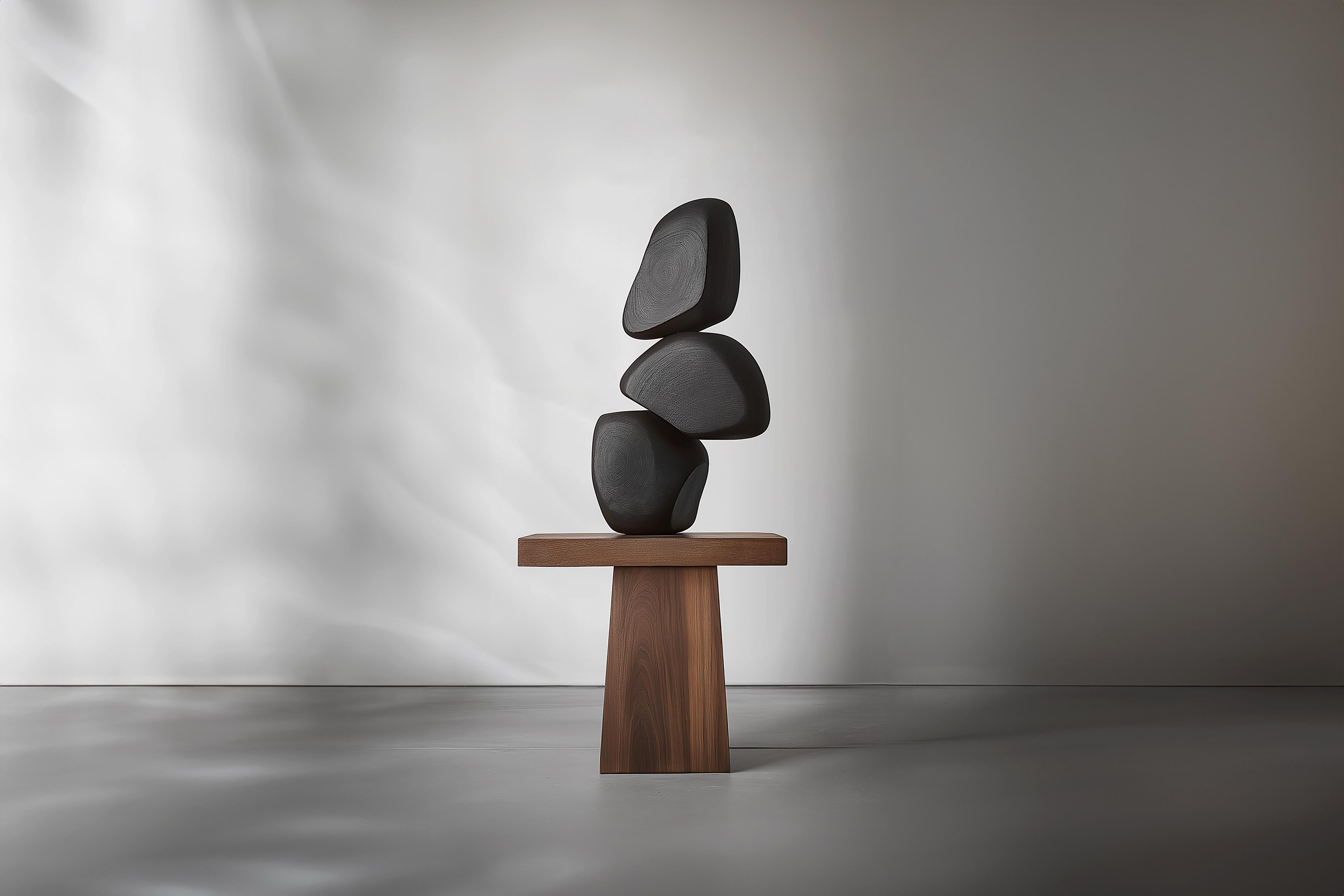 Scultura artistica in legno Lull No137 di NONO - Ideale per case di lusso


---
L'equilibrio e la tensione sono al centro di queste sculture. L'interazione tra le forme lisce e arrotondate e le basi solide e angolari crea un delicato equilibrio che