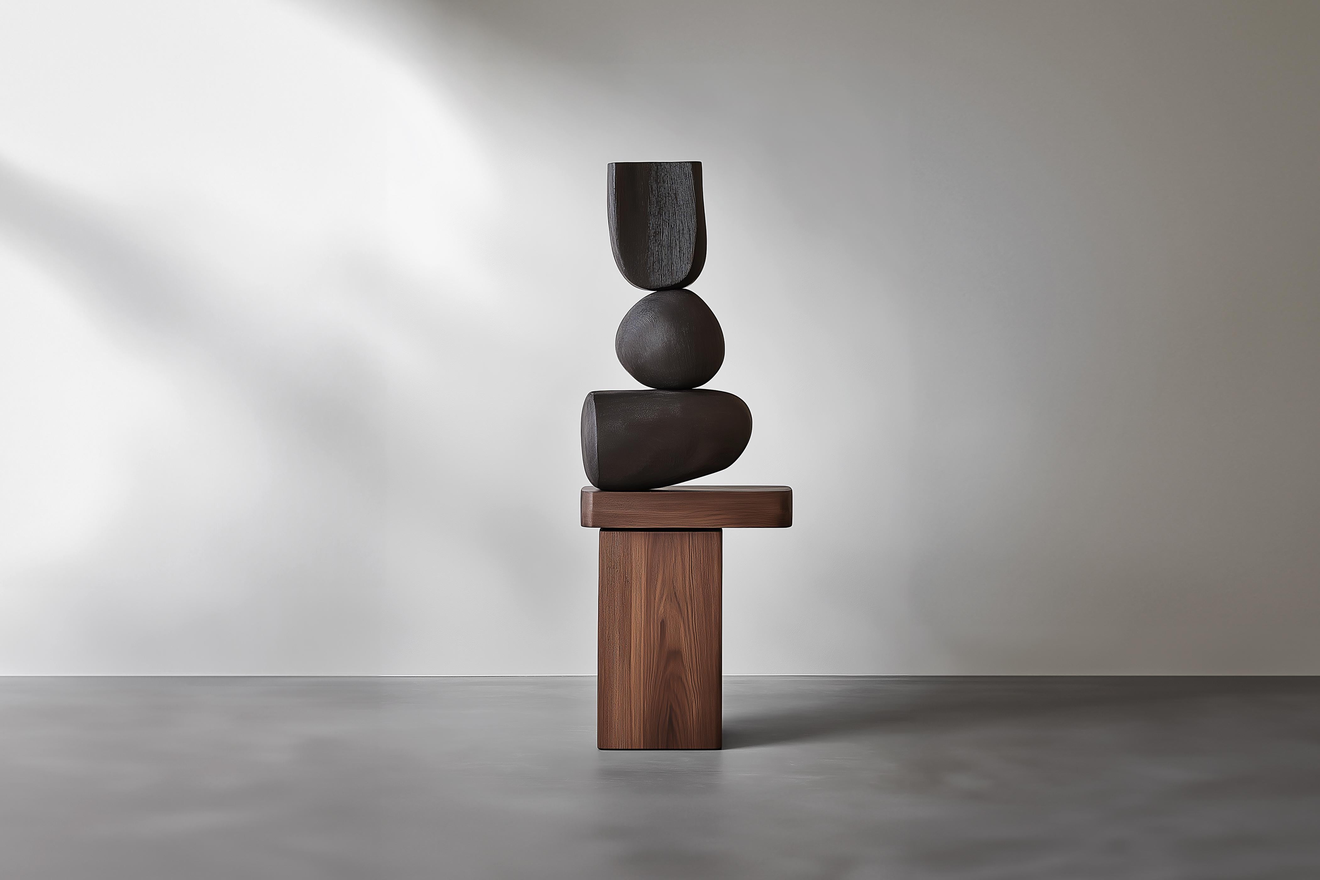 Scultura Artistica in legno Lull No149 di NONO - Perfetta per case di lusso

---
L'equilibrio e la tensione sono al centro di queste sculture. L'interazione tra le forme lisce e arrotondate e le basi solide e angolari crea un delicato equilibrio che