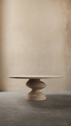 Tavolo da pranzo Socle in nero n. 23, l’eleganza del legno secondo NONO