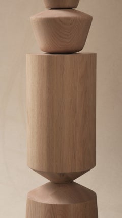 Still Stand No28: Totem Artistico in piedi in Oak di NONO