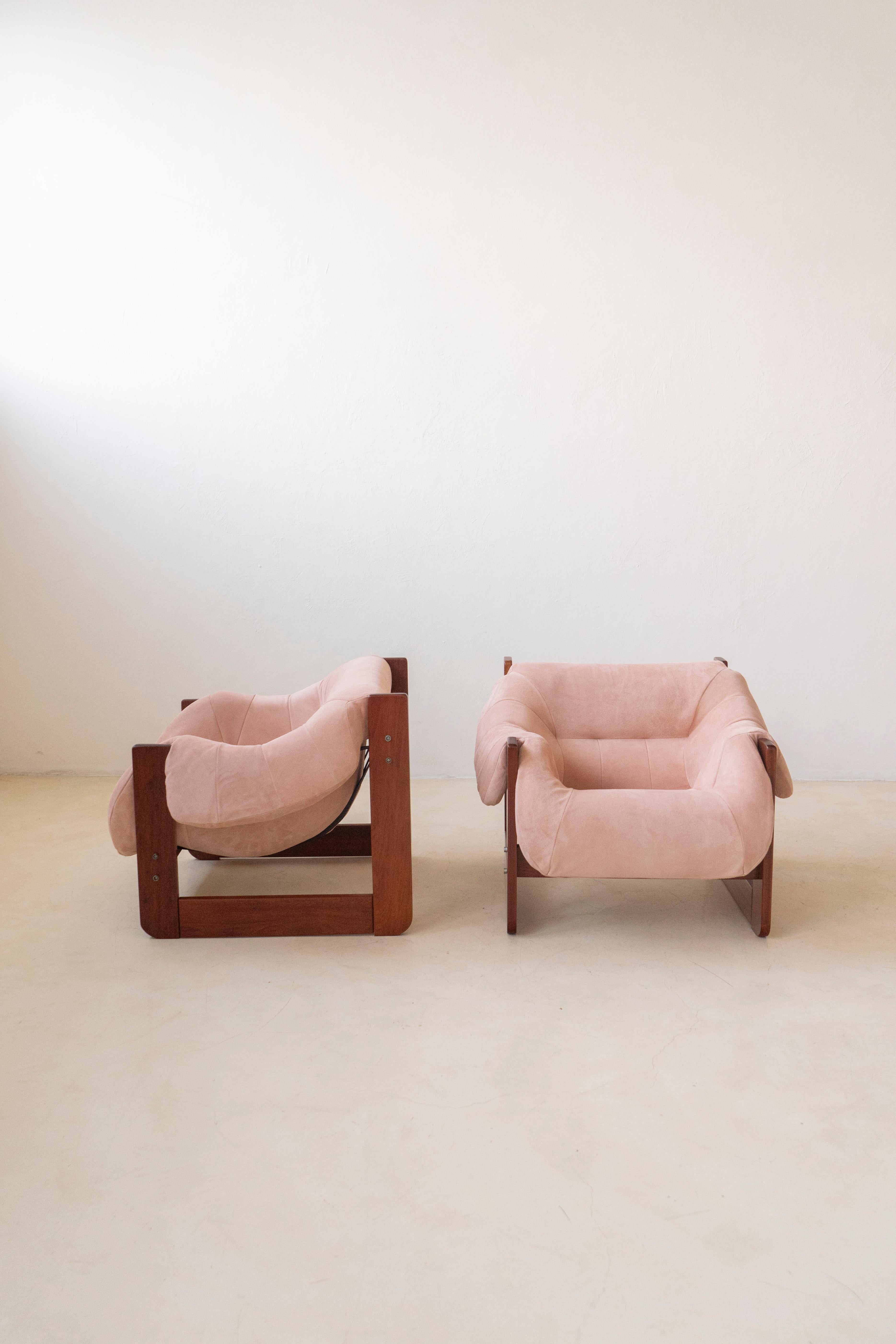 Paire de chaises longues MP-97 de Percival Lafer, milieu du siècle, Brésil, 1970 Bon état - En vente à New York, NY