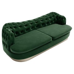 Modernes klassisches Ancud-Sofa aus Samt von Covet House