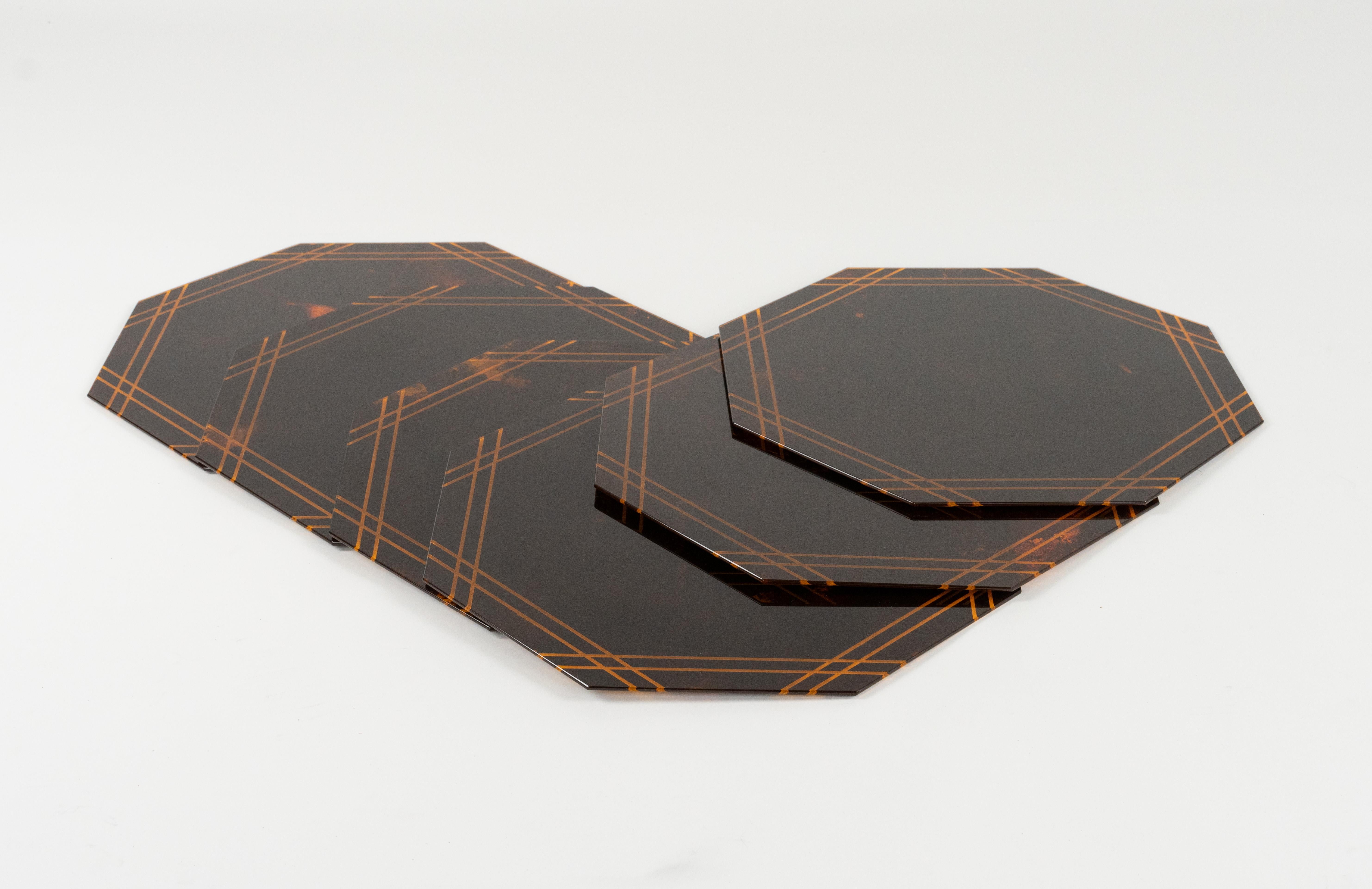 Acrylic Set of Eight Placemats Tortoiseshell Effect Lucite by Team Guzzini, Italy 1970s For Sale