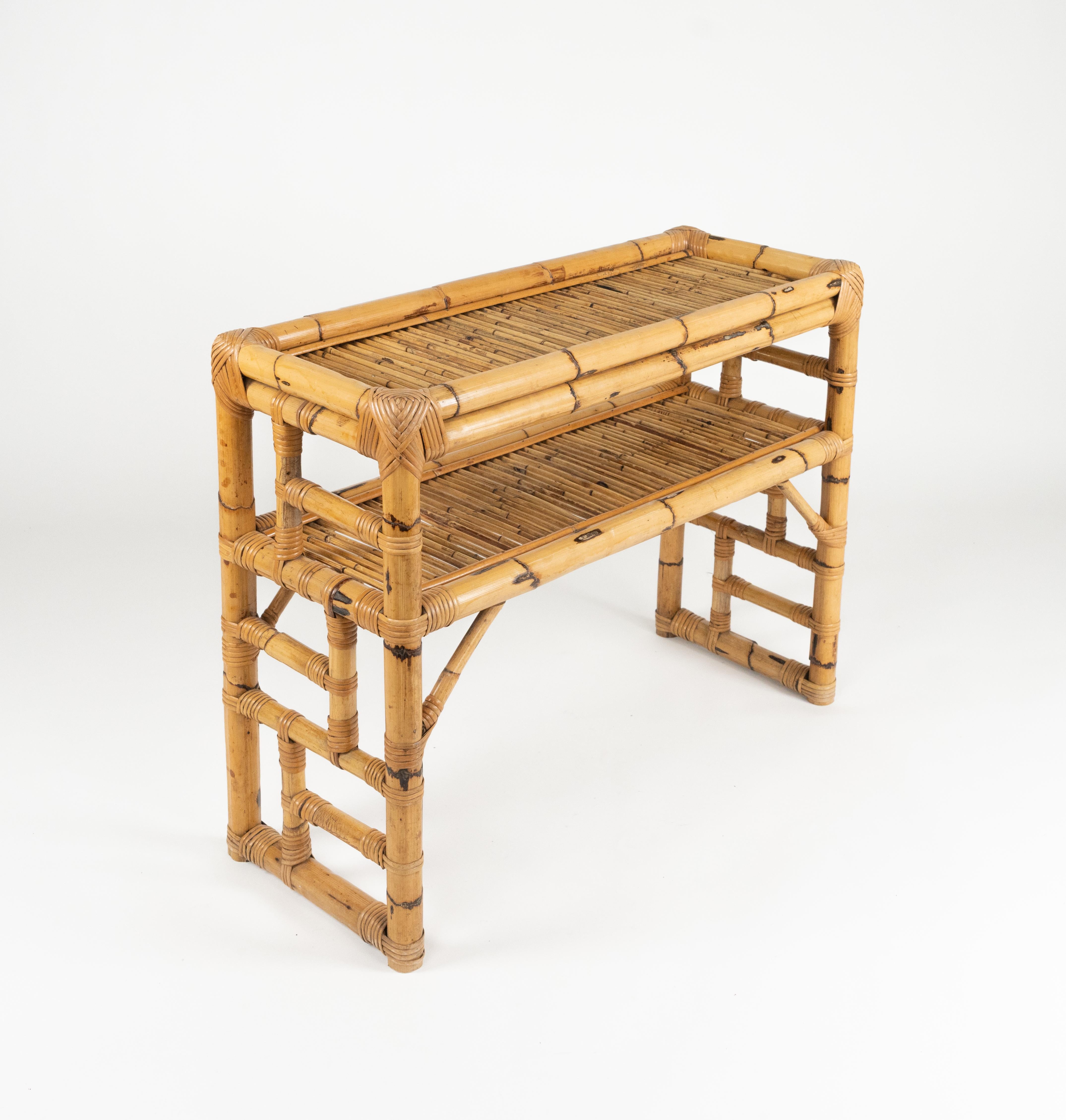 Midcentury beautiful rectangular console table in bamboo and rattan by Vivai Del Sud.  

Made in Italy in the 1970s.  

Vivai del sud, Gabriella Crespi and Arpex were the three leading design studios in 1970s Italy specialized in this high-end