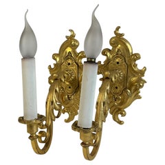 Coppia di lampade in legno dorato e metallo dorato, Italia, anni '60