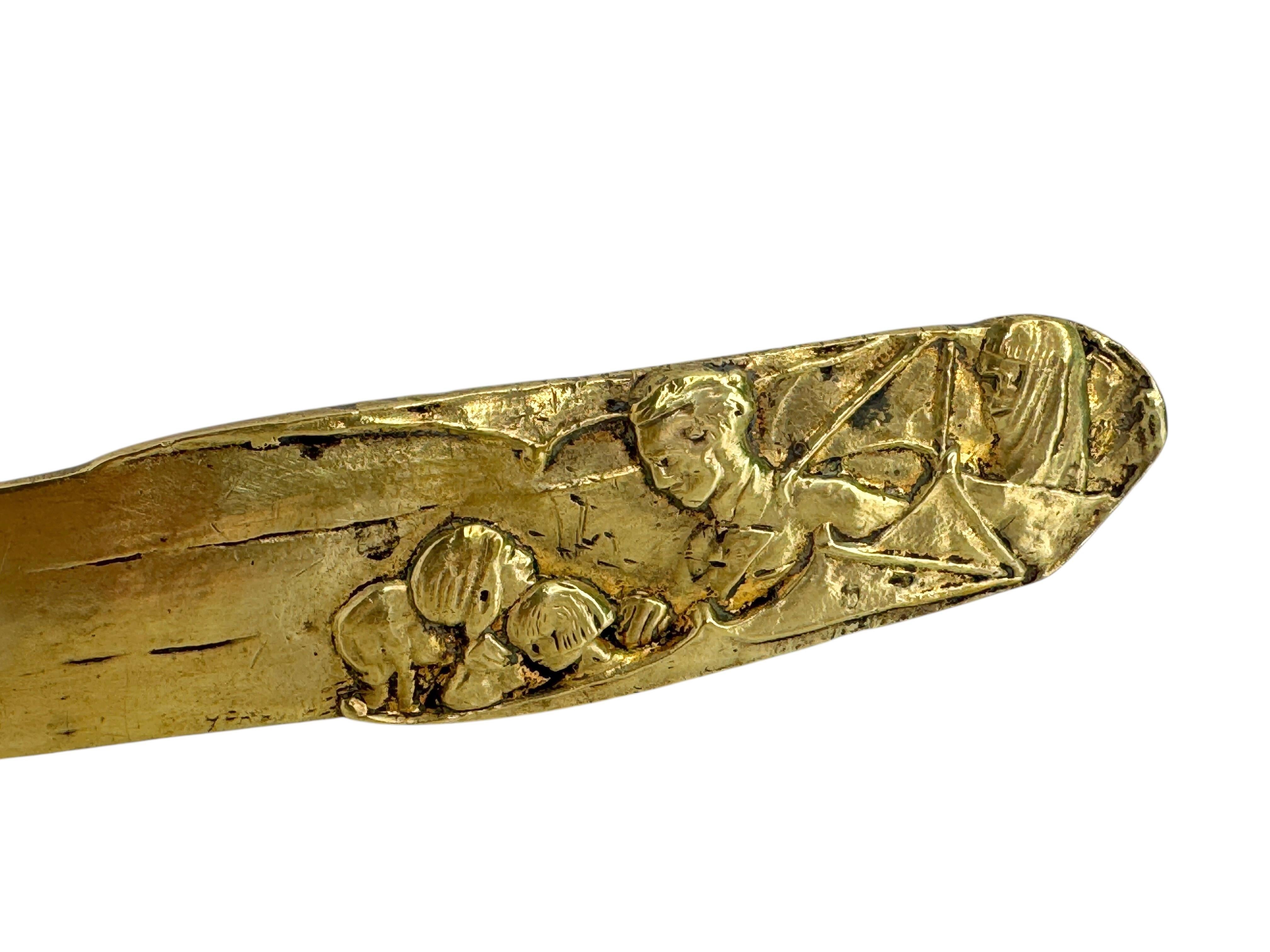 Wir bieten Ihnen diesen wunderschönen und originalen schweren französischen Jugendstil-Brieföffner an. Das Design stammt aus den frühen 1900er bis 1910er Jahren, das Objekt ist aus Bronze gefertigt. Wir glauben, dass diese aus dem  1900er bis 1910er
