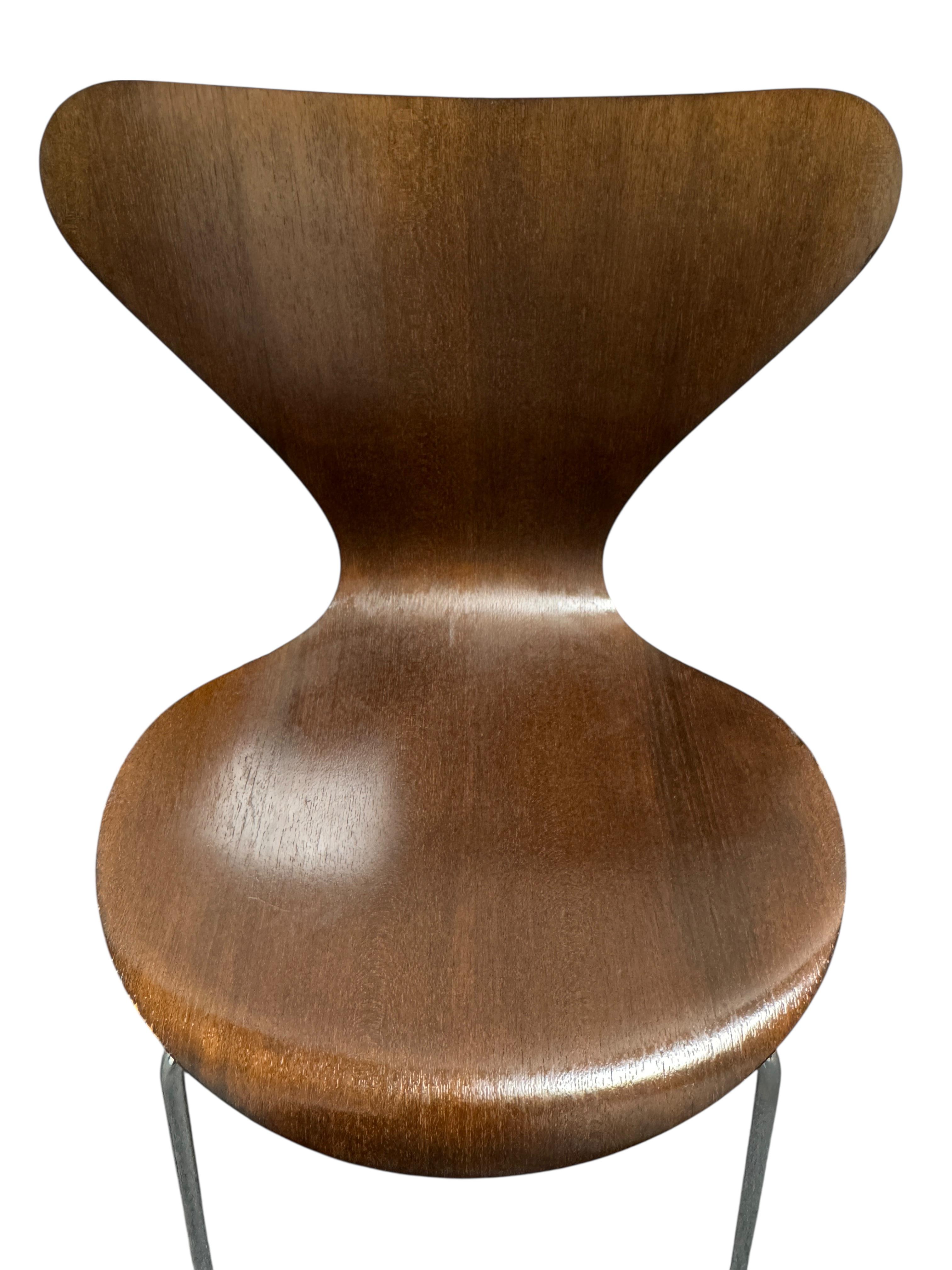 4er Set Model 3107 Serie 7 Stapelstuhl Arne Jacobsen, Fritz Hansen Deutschland im Zustand „Gut“ im Angebot in Nuernberg, DE
