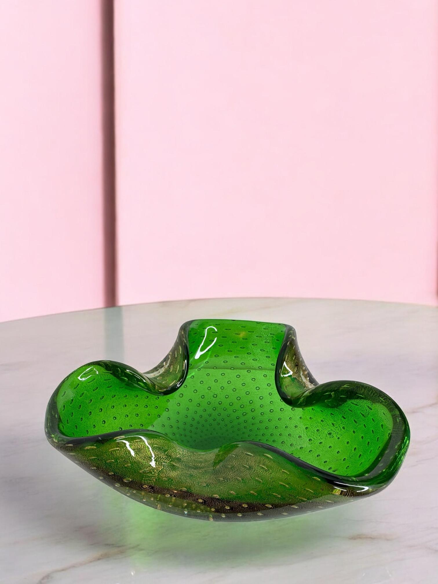Sommerso Green Kontrollierte Blasen Murano Kunstglas Schale oder Astray im Angebot 4