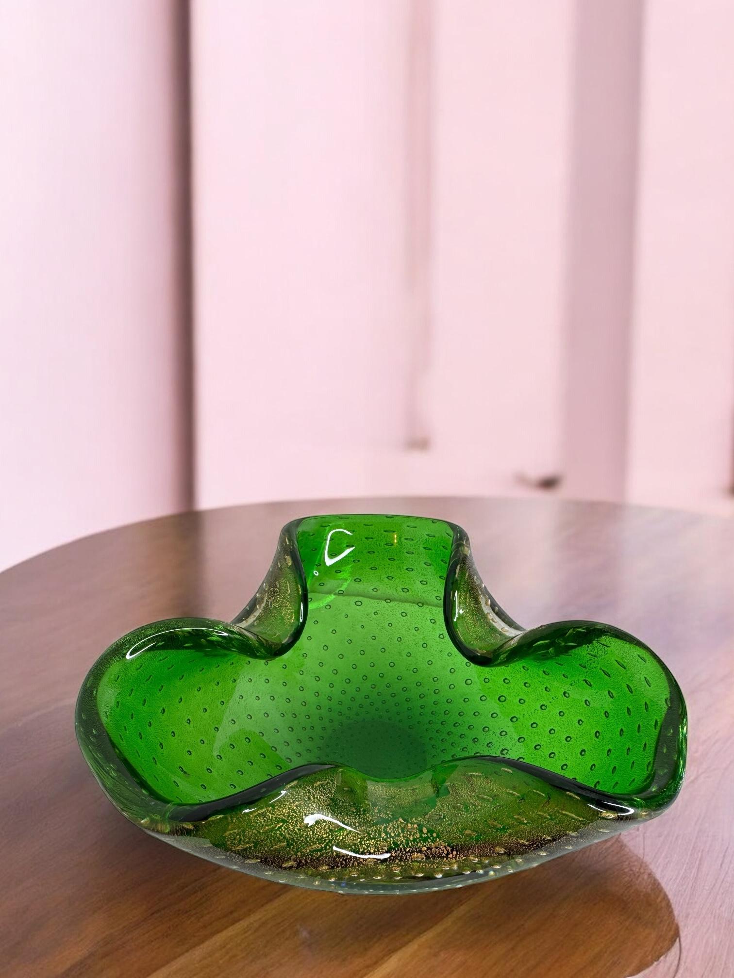 Sommerso Green Kontrollierte Blasen Murano Kunstglas Schale oder Astray im Angebot 2