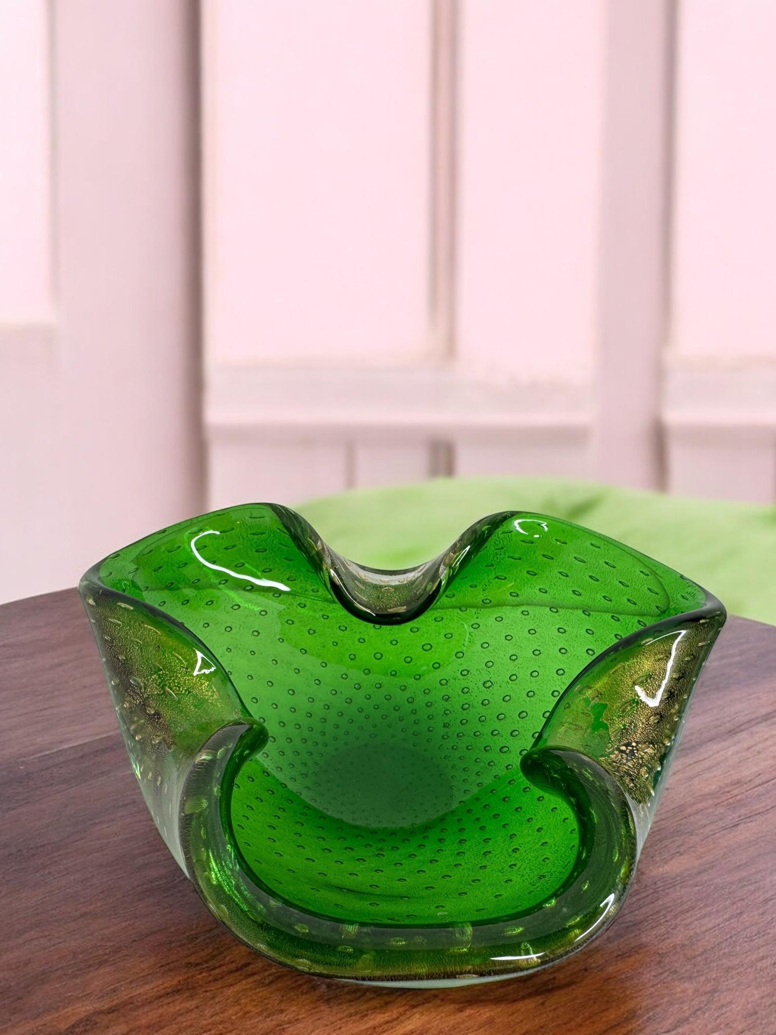 Sommerso Green Kontrollierte Blasen Murano Kunstglas Schale oder Astray im Angebot 3