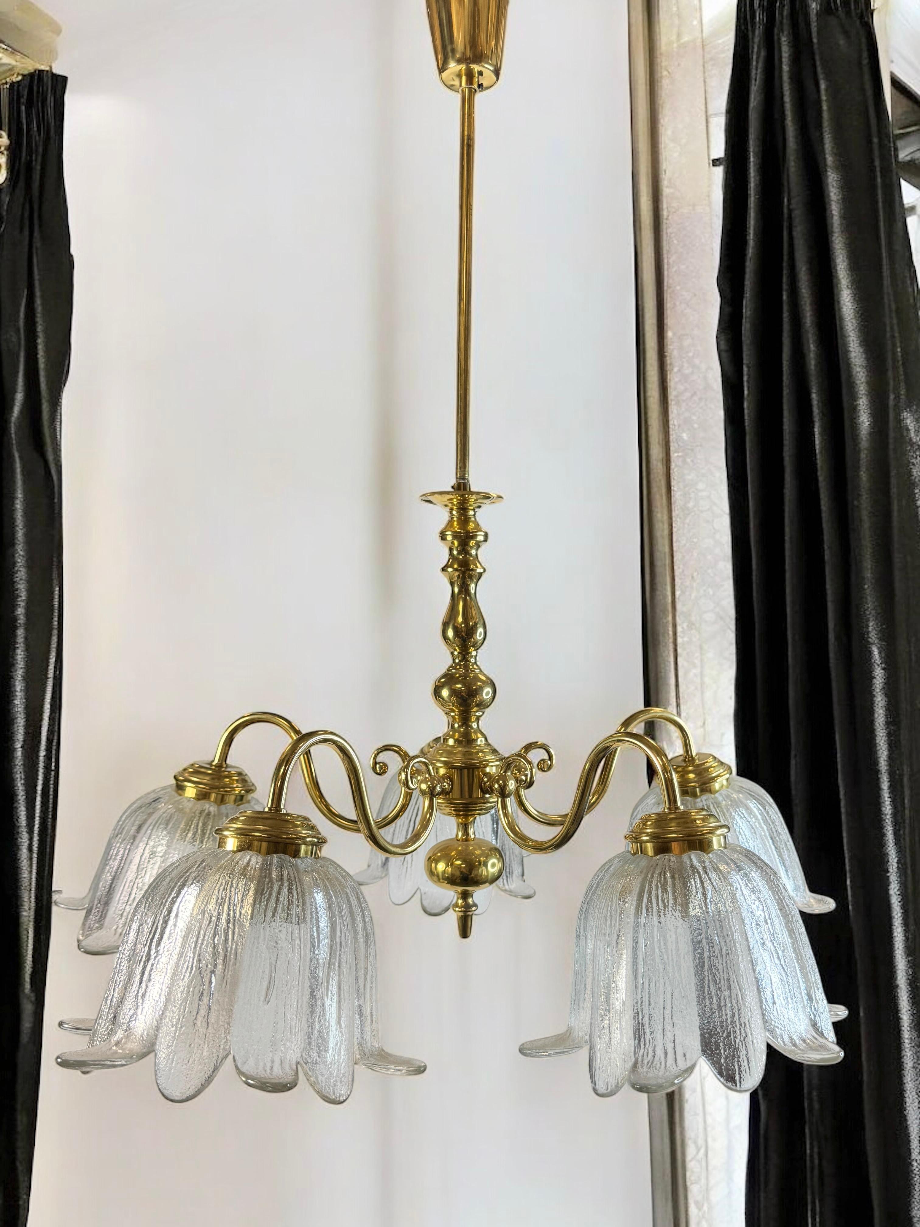 Large Five Light Brass Tole Chandelier Calyx Glass Shade Hollywood Regency Style For Sale 8