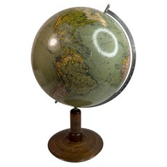 Art-déco-Weltglobus „Terrestre Columbus“ aus dem 20. Jahrhundert, Oestergaard, Berlin, Deutschland