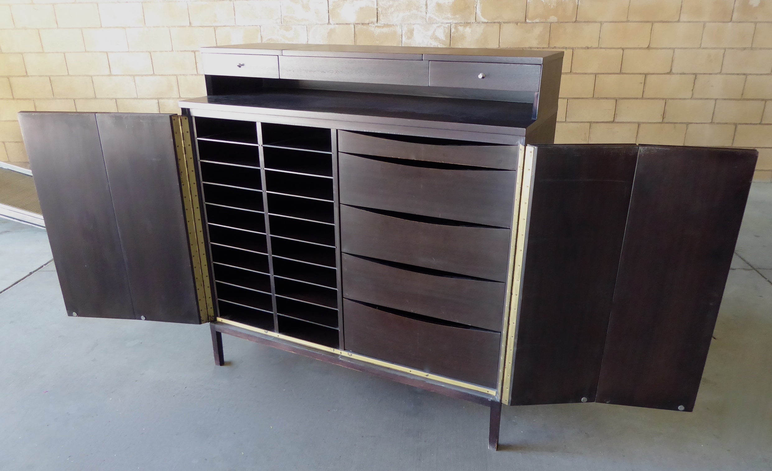 Paul Mccobb Irwin Sammlung Grosse Herren Kommode Bei 1stdibs
