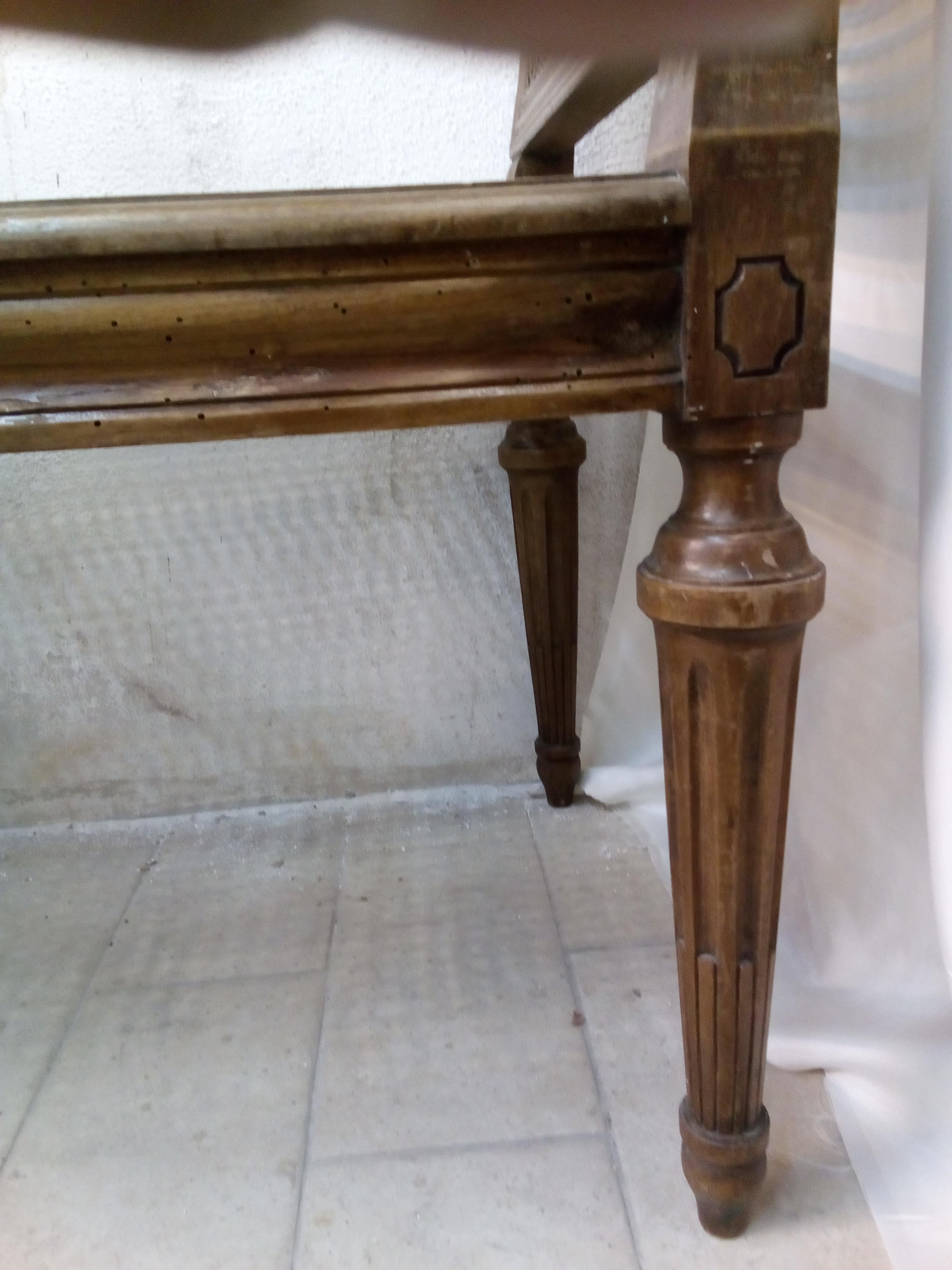 19th Century Italian Bench in Walnut Cannettè For Sale 10