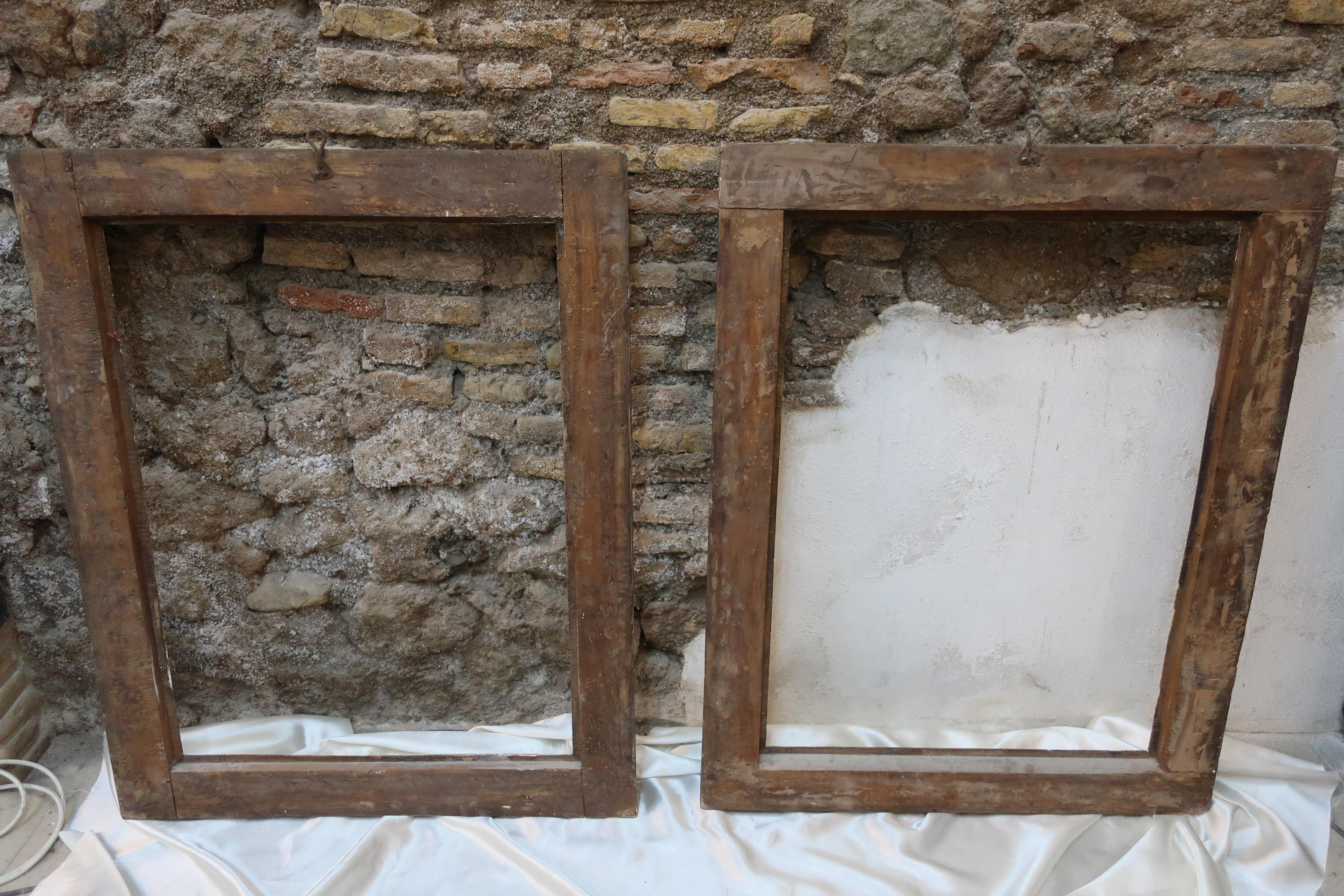 18th Century Pair of Identical Frames Gilded in Pure Gold Leaf For Sale 2