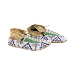 Native American Sioux Beaded Patriotic Moccasins