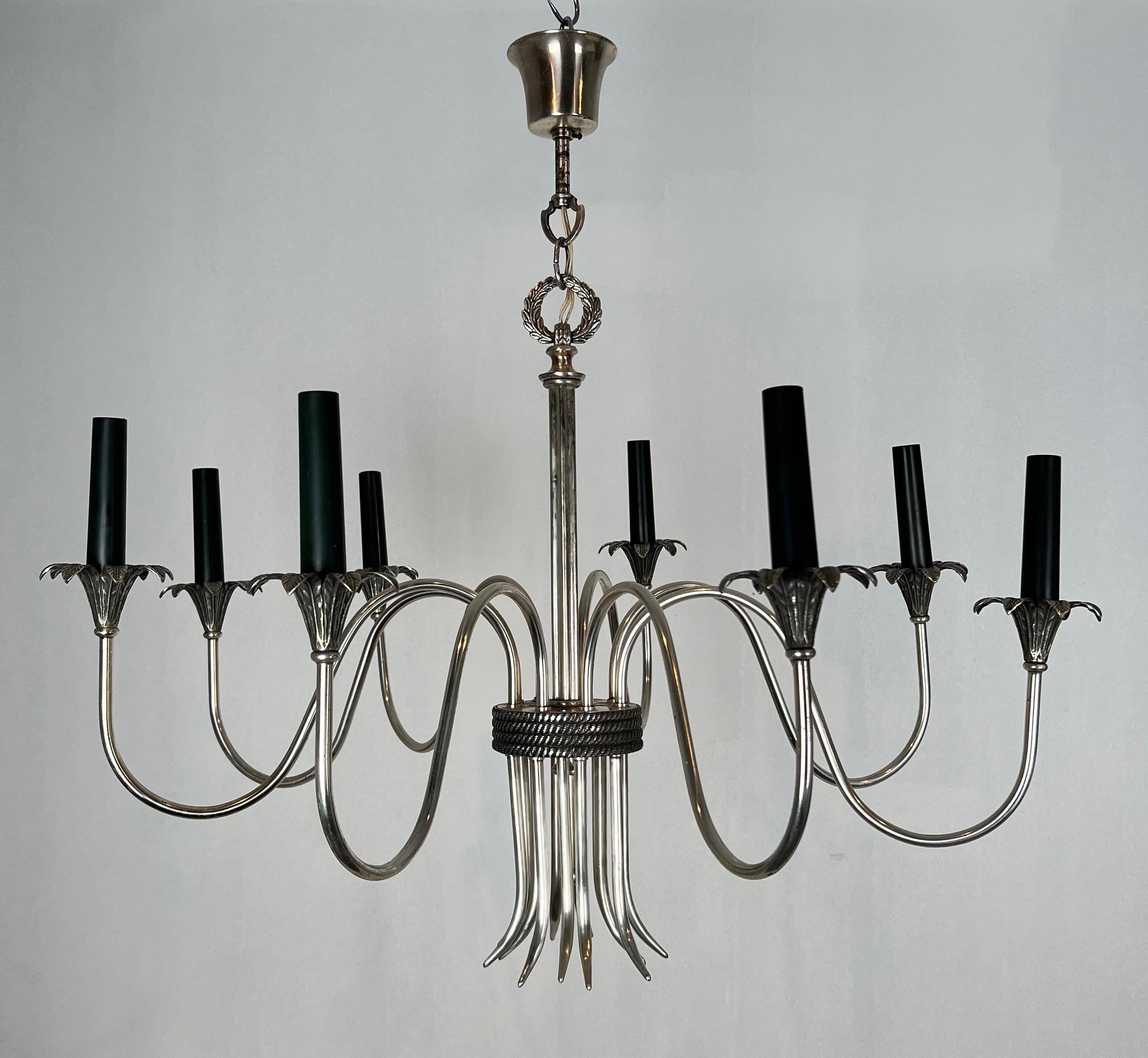 Lampadario in metallo argentato in stile neoclassico di Maison Charles in vendita 12