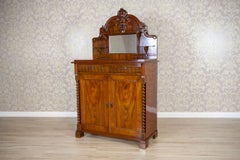 Buffet éclectique en bois tendre plaqué de noyer du XIXe siècle